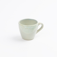 Espressokopje in levendige kleurnuances - poederblauw met dip