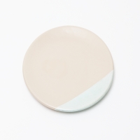 Bord in levendige kleurnuances - poederroze met dip