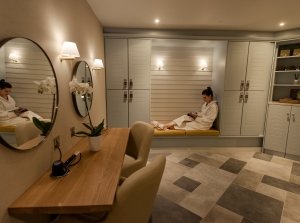 Osprey Spa 10