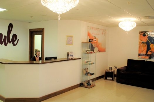 Jule Beauty & Spa Ashbourne, Pillo Hotel 1