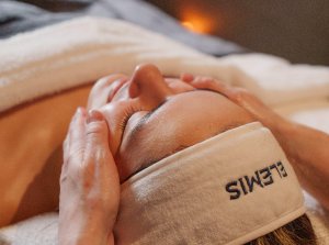 Shore Island Spa