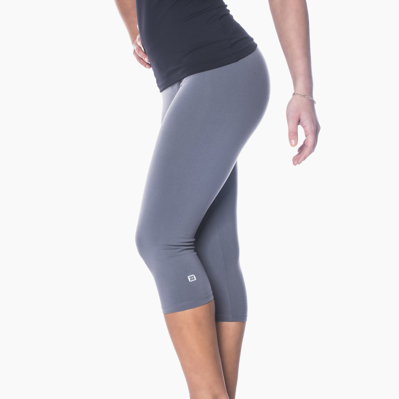 Zavia Multi-functional 3/4 Capri Legging Storm Grey Front