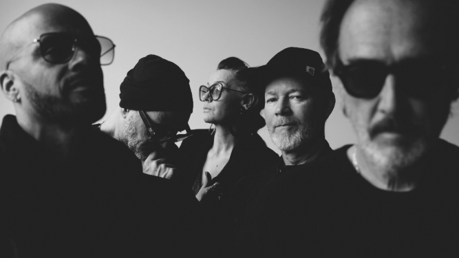 SENS UNIK (CH) Docks Lausanne Billets