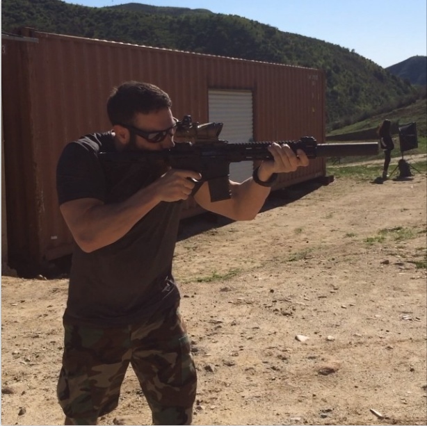 dan bilzerian armes 