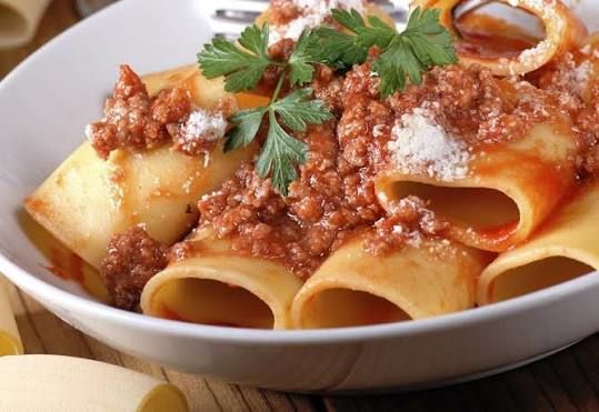 Paccheri al ragù
