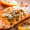 Trancio di salmone al sesamo con verdure alla piastra