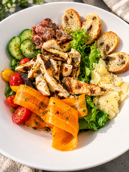 Insalatona caesar di pollo