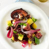 Insalata di piovra con patate e pomodorini e olive