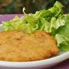 Cotoletta di pollo con insalata