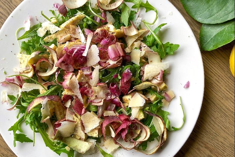 insalata con carciofi rucola e grana