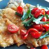Cotoletta di pollo con rucola e pomodorini