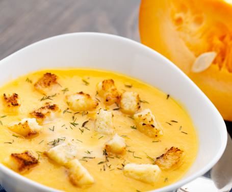 Zuppa di zucca con crostini