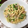 Trofie in purea di fave e pecorino romano e guanciale