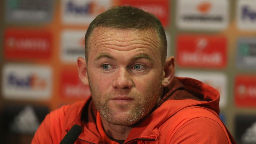 Chinese move in jeopardy for Man Utd captain Rooney - due to Coleen