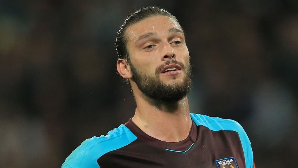 Football in brief Andy Carroll’s adamant West Ham players back Slaven Bilic