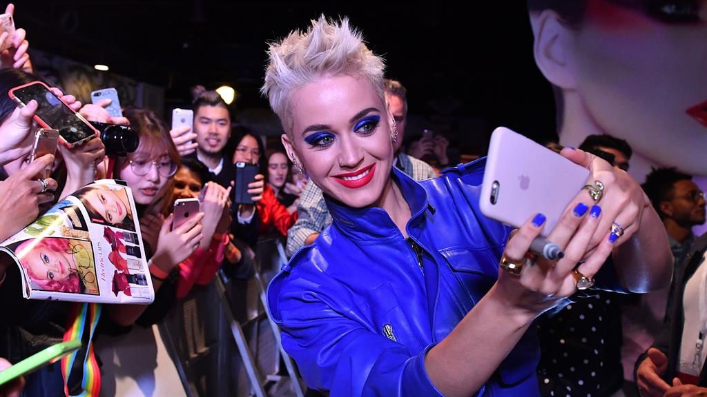 Katy Perry brands Niall Horan a stage five clinger Katy Perry brands Niall Horan a stage five clinger