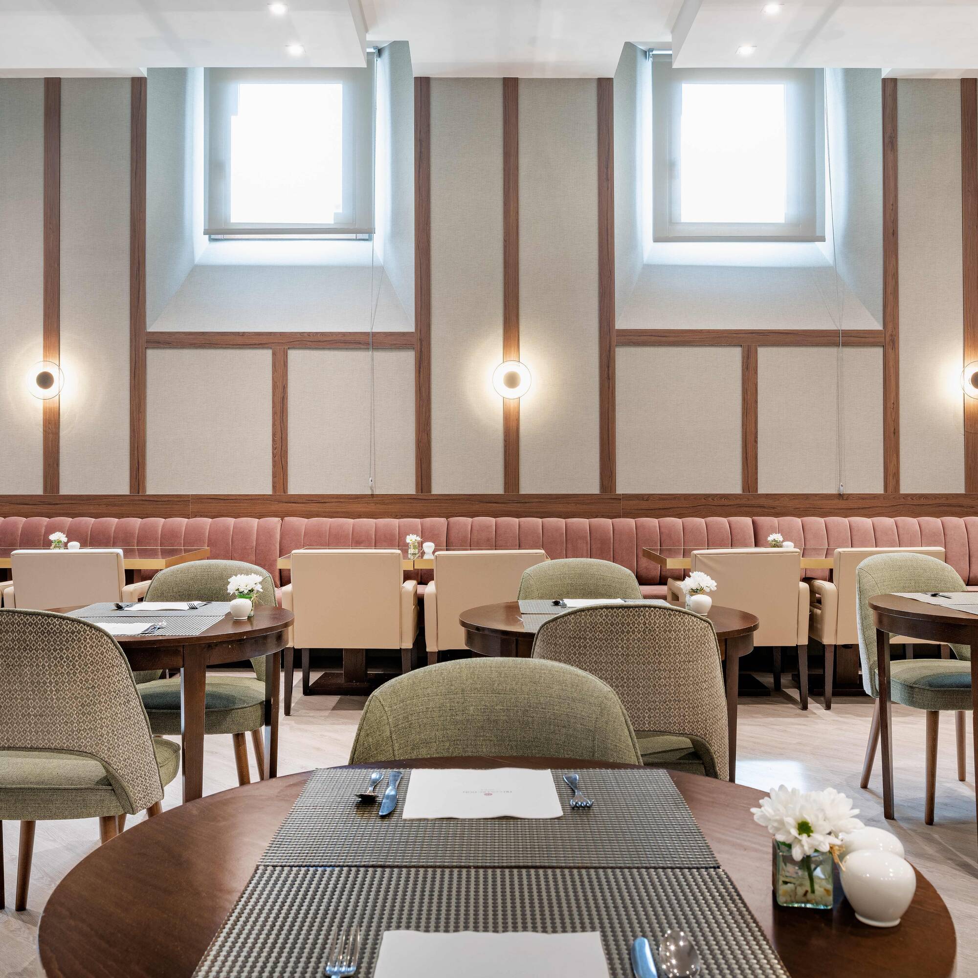 NH Collection Leon Plaza Mayor Incentive Hotels Conference Venues