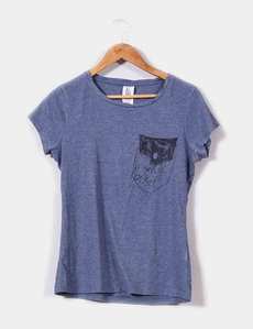 Camiseta azul jaspeada dibujo bolsillo Trafaluc