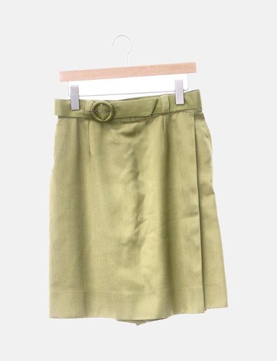Falda pantalón midi verde con cinturón