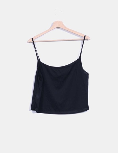blusa negra de tirantes