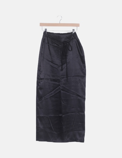 Falda maxi negra satén