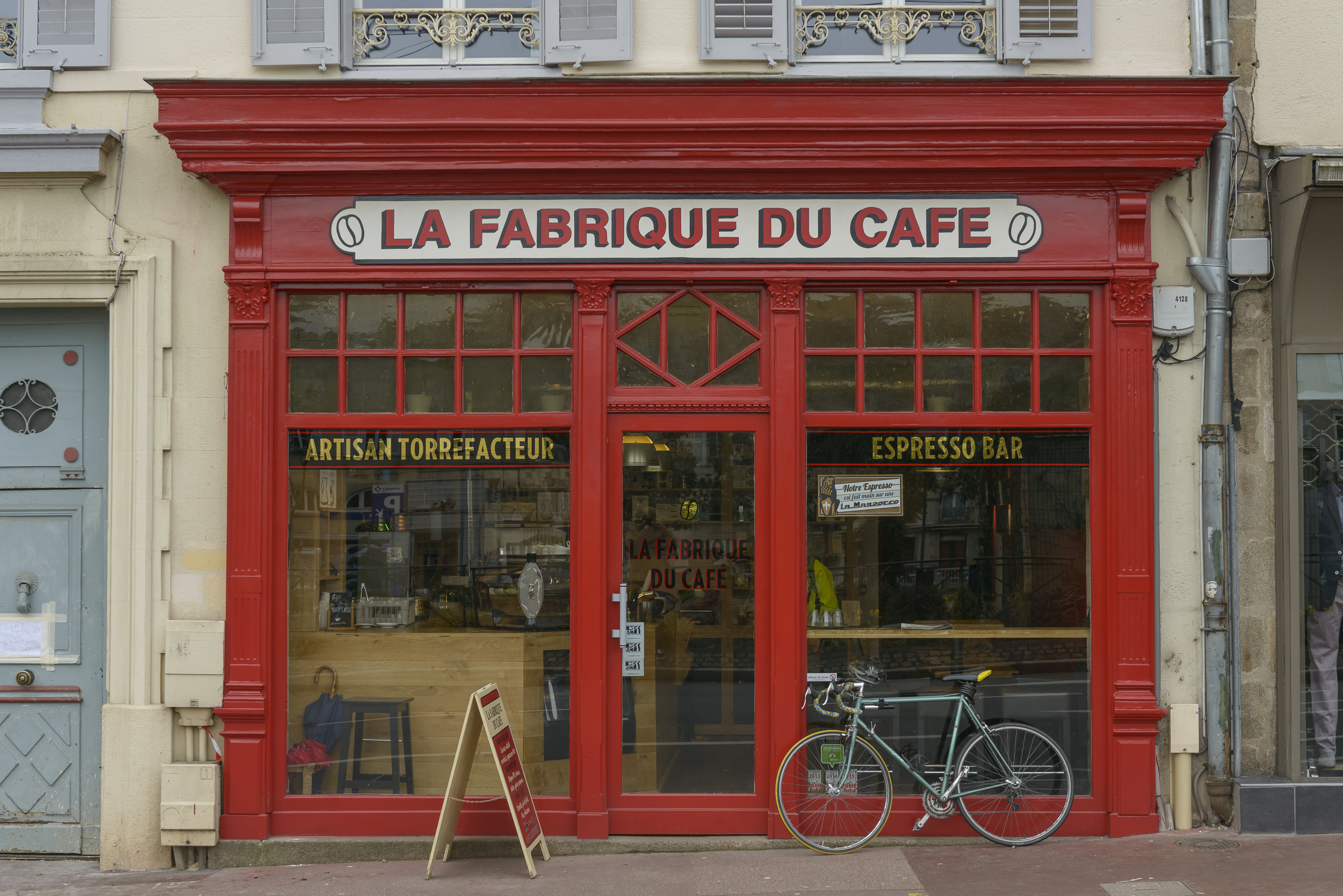 Devanture_Fabrique_du_Cafe.jpg