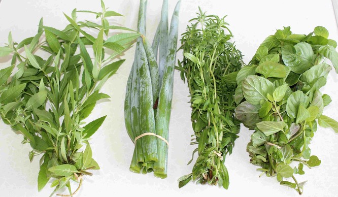 4_bouquets_daromatique.jpg