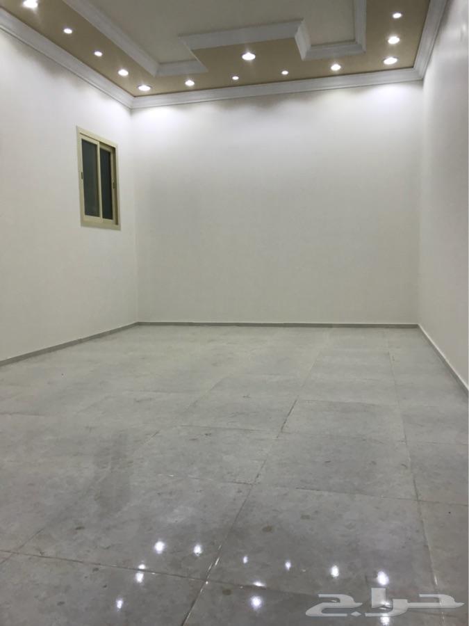 أدوار للبيع 8 غرف أبها
