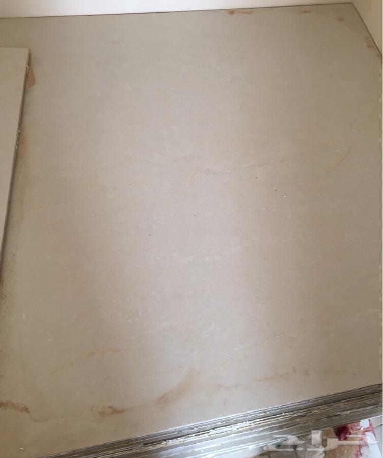 أغراض مستعملة شبه جديدة للبيع