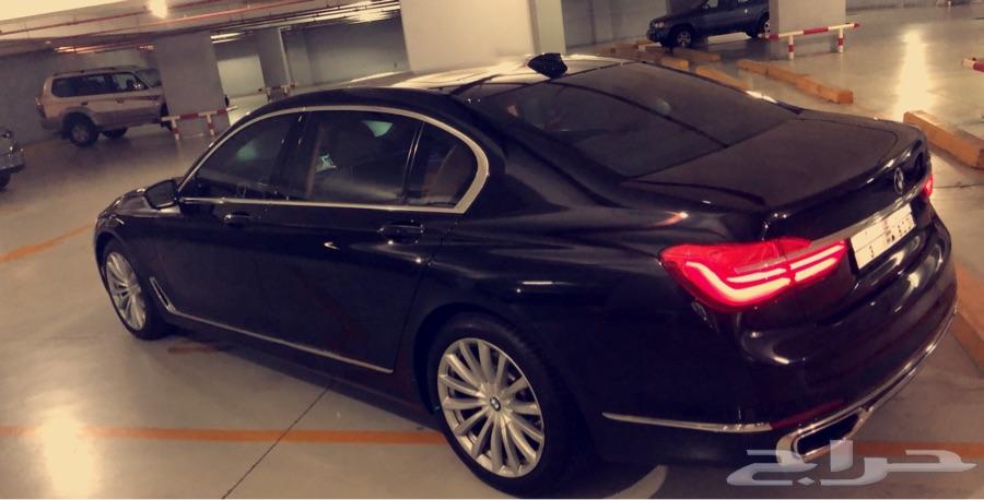 جدة - BMW 730Li - 2016 - اللون
