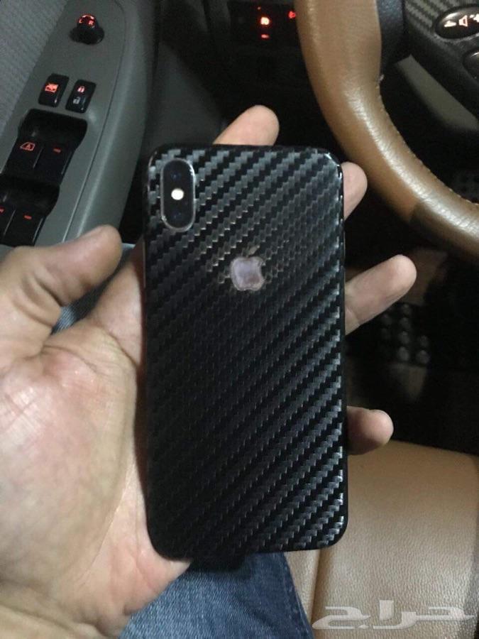 سكنز للايفون من dbrand
