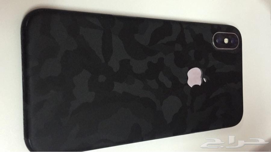 سكنز للايفون من dbrand
