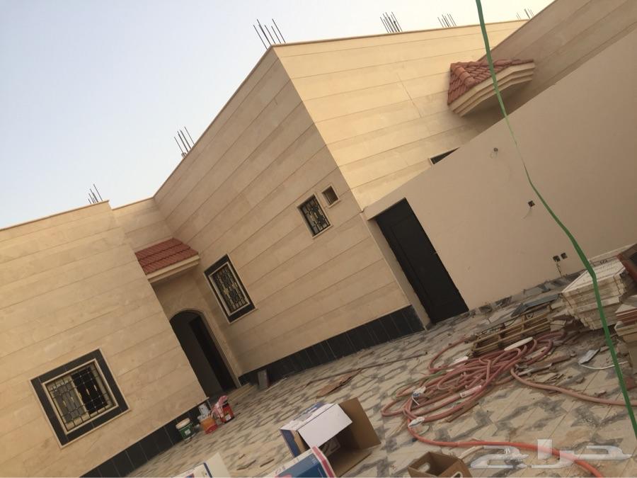 للبيع دور ارضي تأسيس دورين حي الجبل حائل