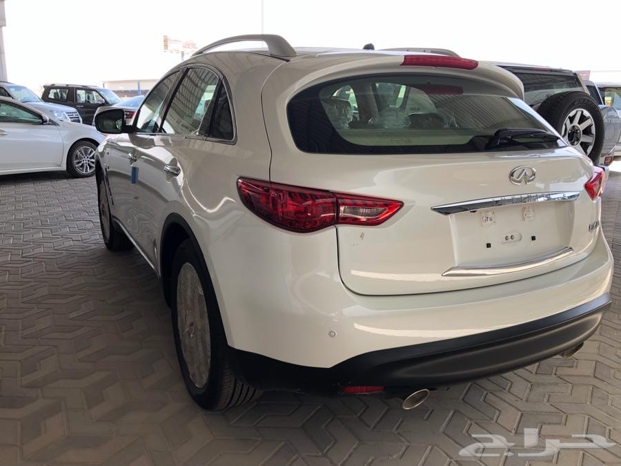 انفينتي QX70 فل كامل موديل 2017