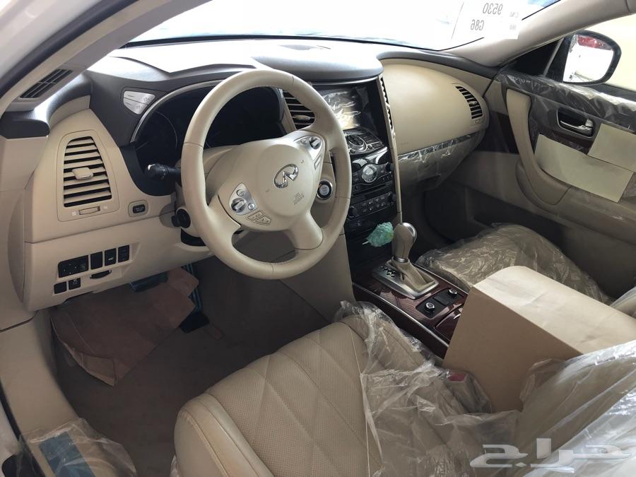 انفينتي QX70 فل كامل موديل 2017