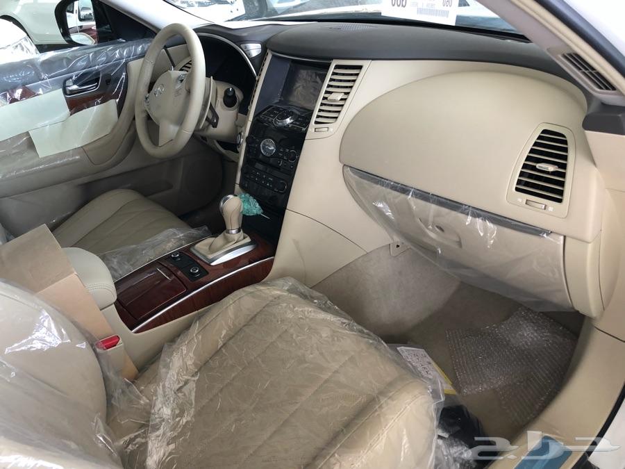 انفينتي QX70 فل كامل موديل 2017