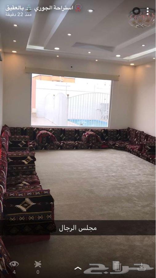استراحة الجوري بالعقيق يتوفر مسبح وملعب
