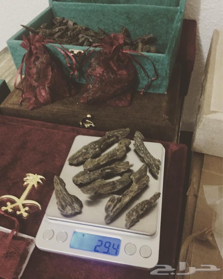 بخور عوود فاخر فواح وثابت.