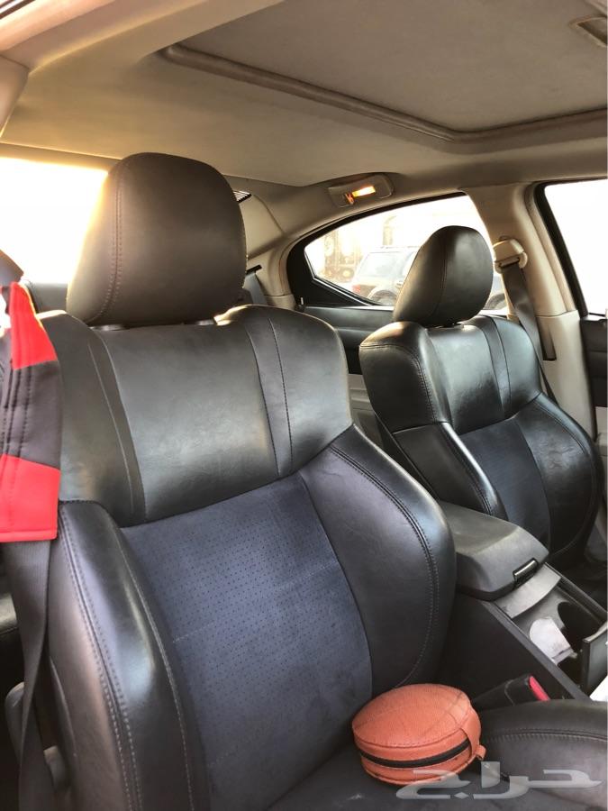 دودج شارجر RT Hemi 2006