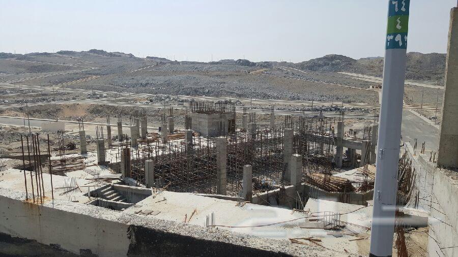 عظم بالمواد مهندس سعودي