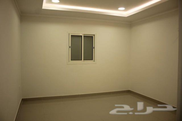 شقق فاخره للبيع ب 180 الف ريال