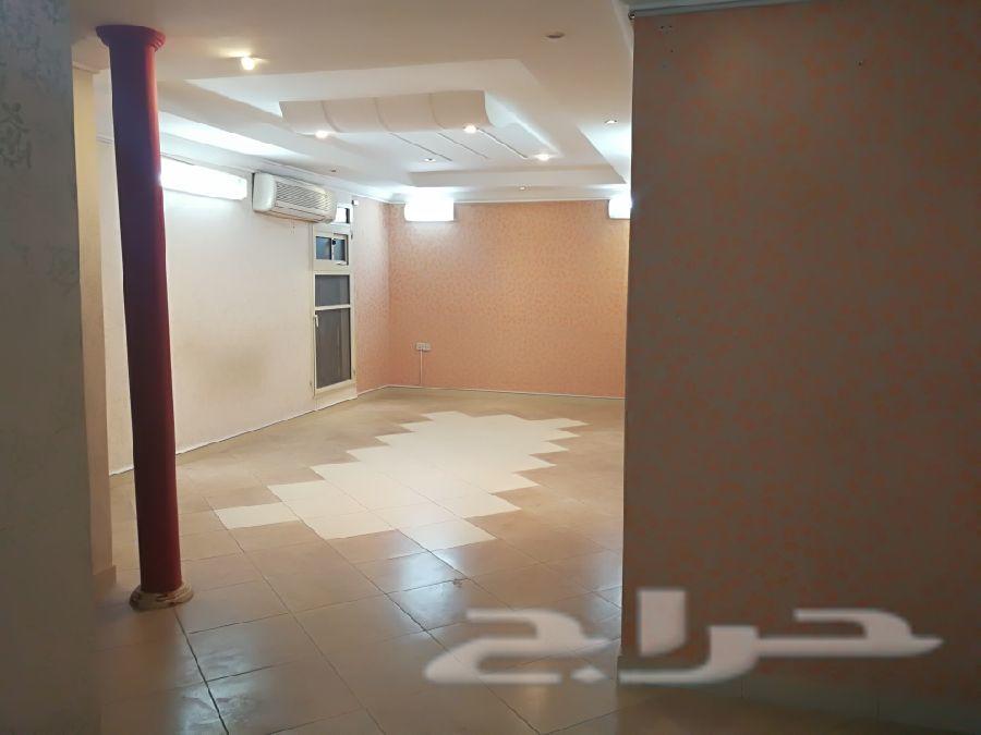 شقة في الشفا على شارع ابن طولون قريبة الخدمات