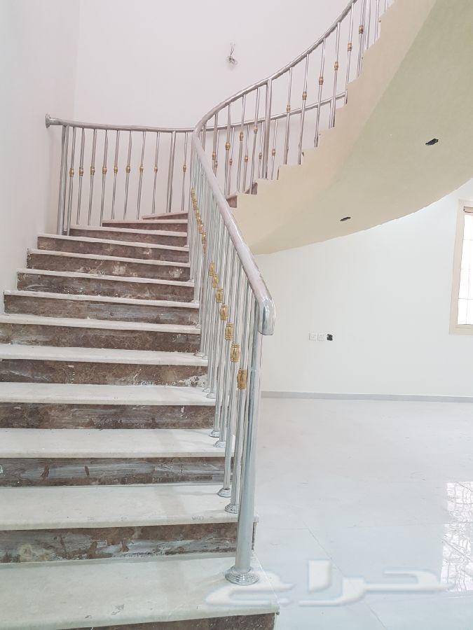 عماره فاخره فيلا روف مع شقه بمخطط المحيسن