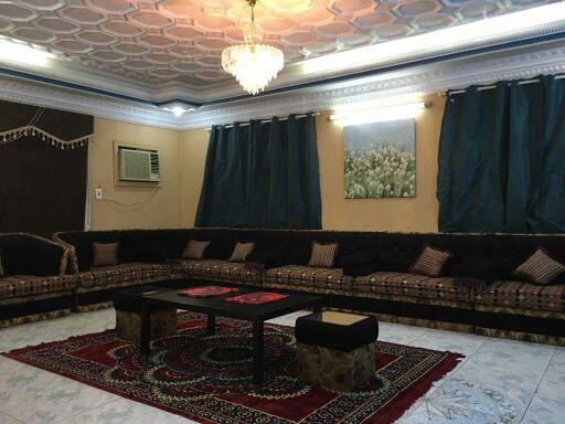 استراحة مسبحين في جدة الرحيلي الشمالي