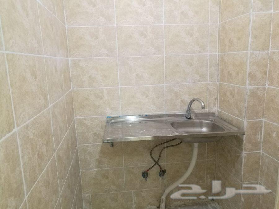 بالعزيزية للعزاب (غرفة مطبخ حمام)