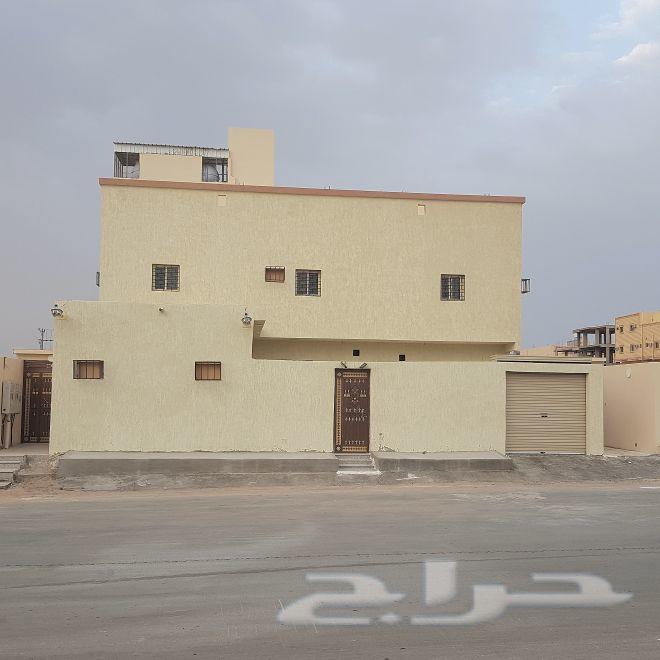 للبيع عماره سكنيه 4 شقق جديدة بمليون و200 ألف