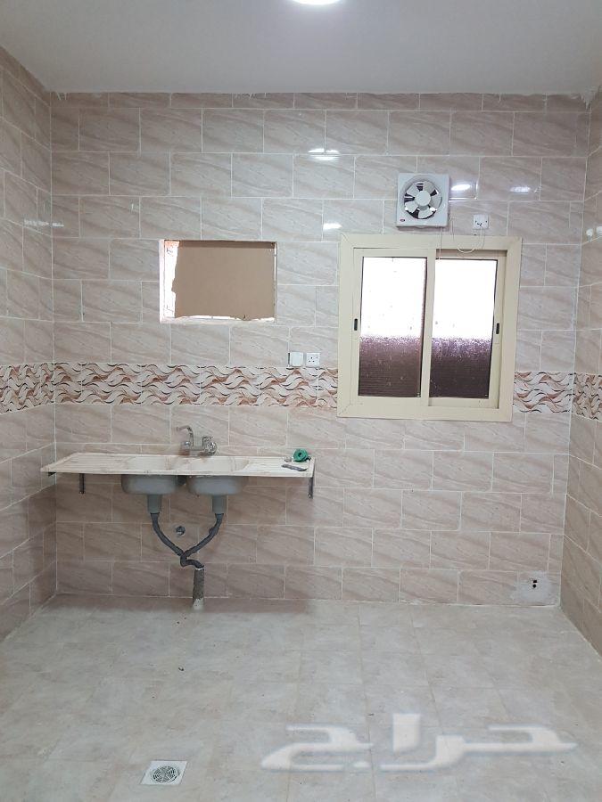 للبيع عماره سكنيه 4 شقق جديدة بمليون و200 ألف