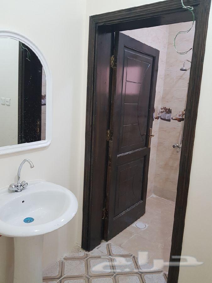 للبيع عماره سكنيه 4 شقق جديدة بمليون و200 ألف