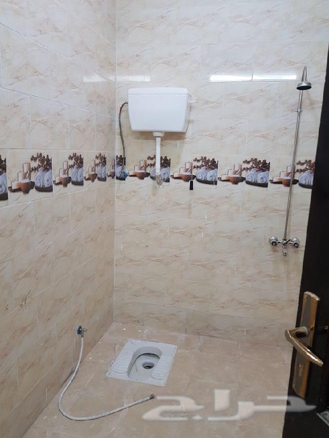 للبيع عماره سكنيه 4 شقق جديدة بمليون و200 ألف