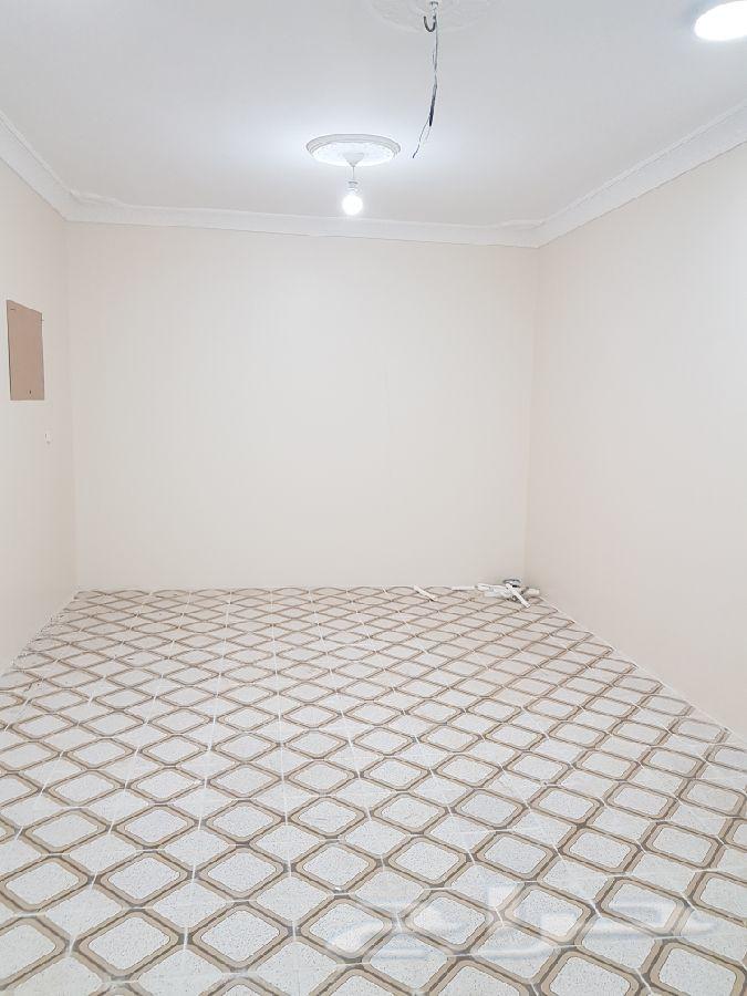 للبيع عماره سكنيه 4 شقق جديدة بمليون و200 ألف